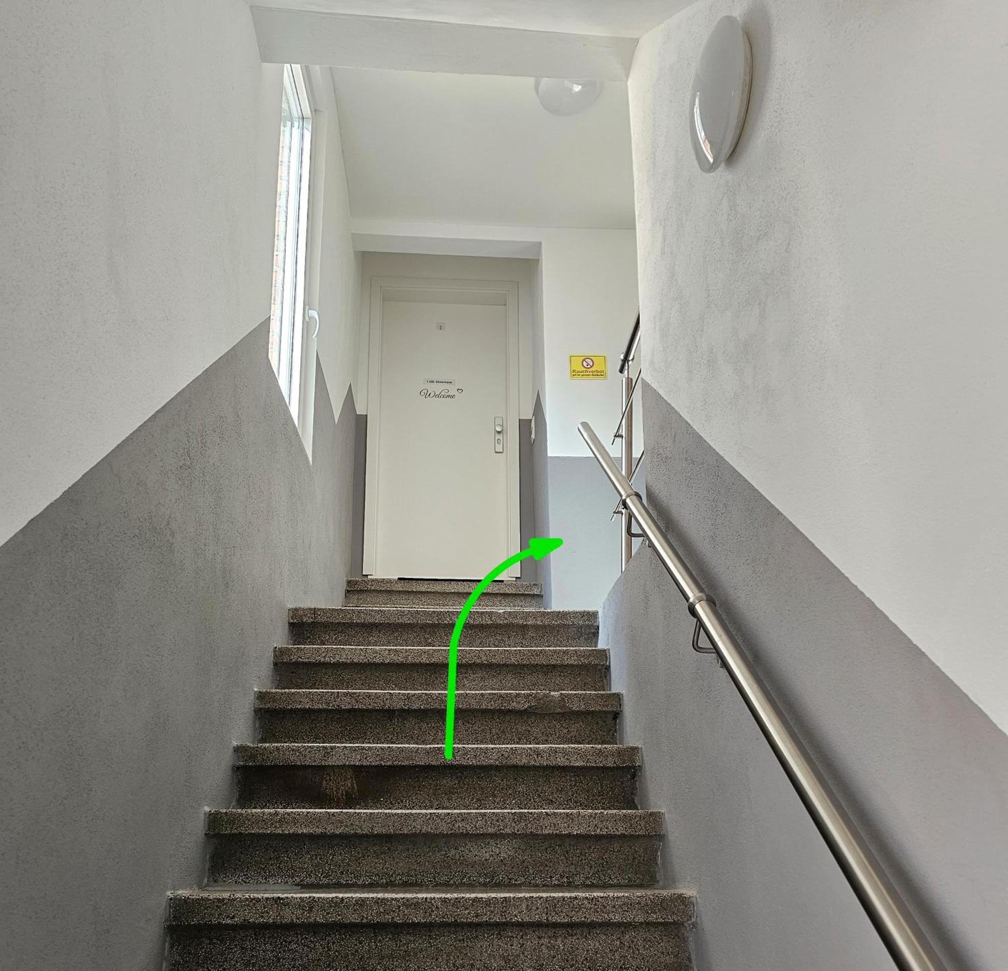 Schoene Grosse Ferienwohnung 79M2 Und 2 Baeder, Zentrumnah, 2Og Erfurt Buitenkant foto